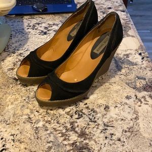 Black suede Steve Madden shoes. Worn twice. Heel still in tact.